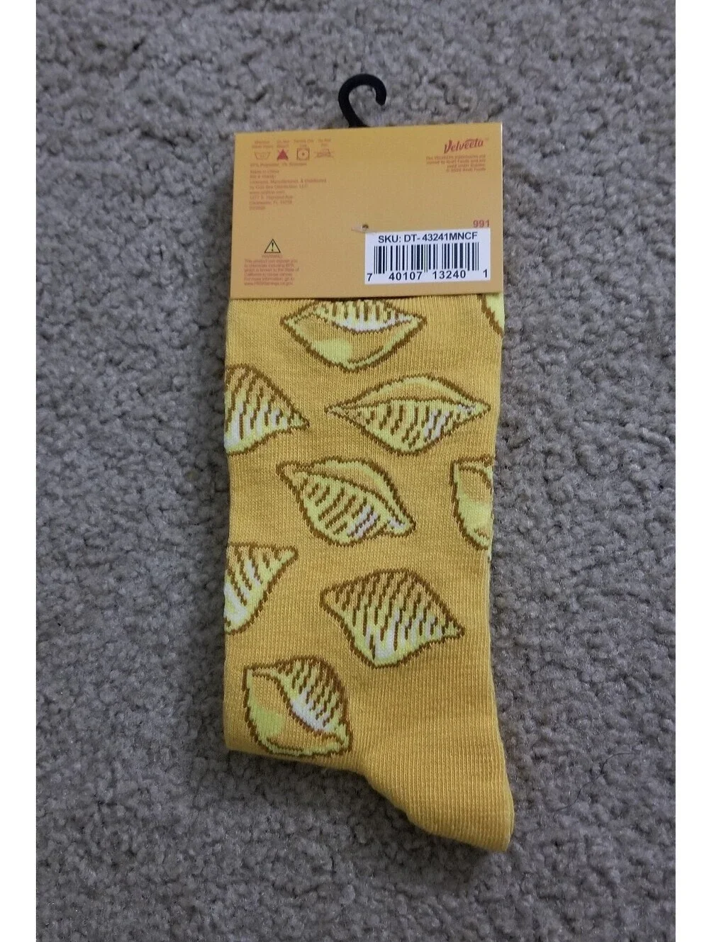 Velveeta Shells & Cheese Crew Socks